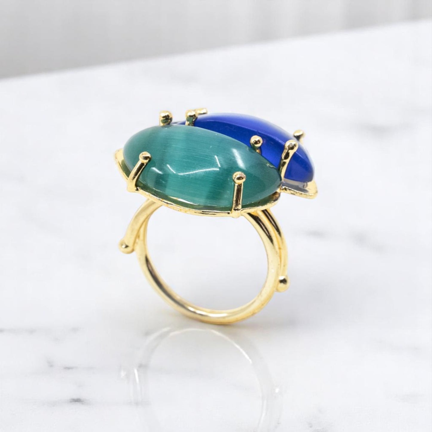 Light Blue and Dark Blue Cat Eye ring