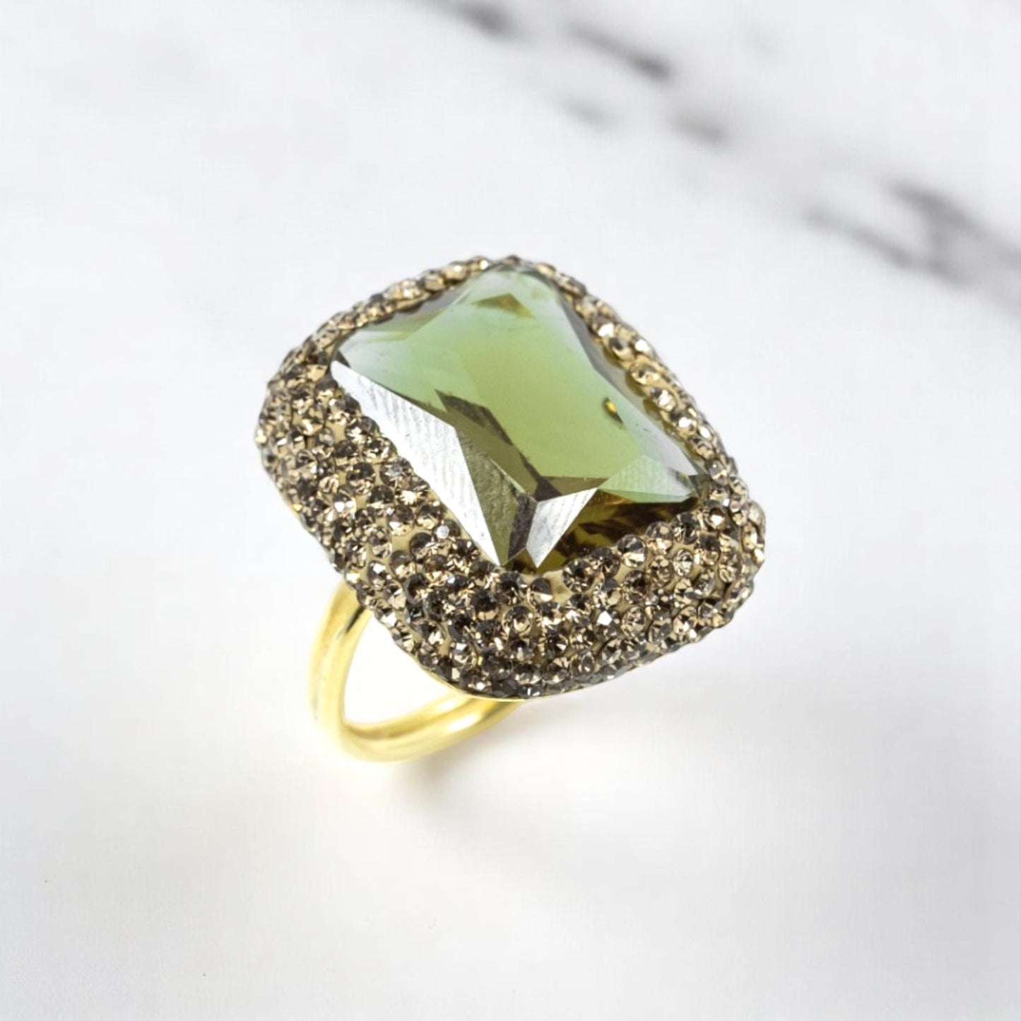 Diaspore Color Changing stone ring