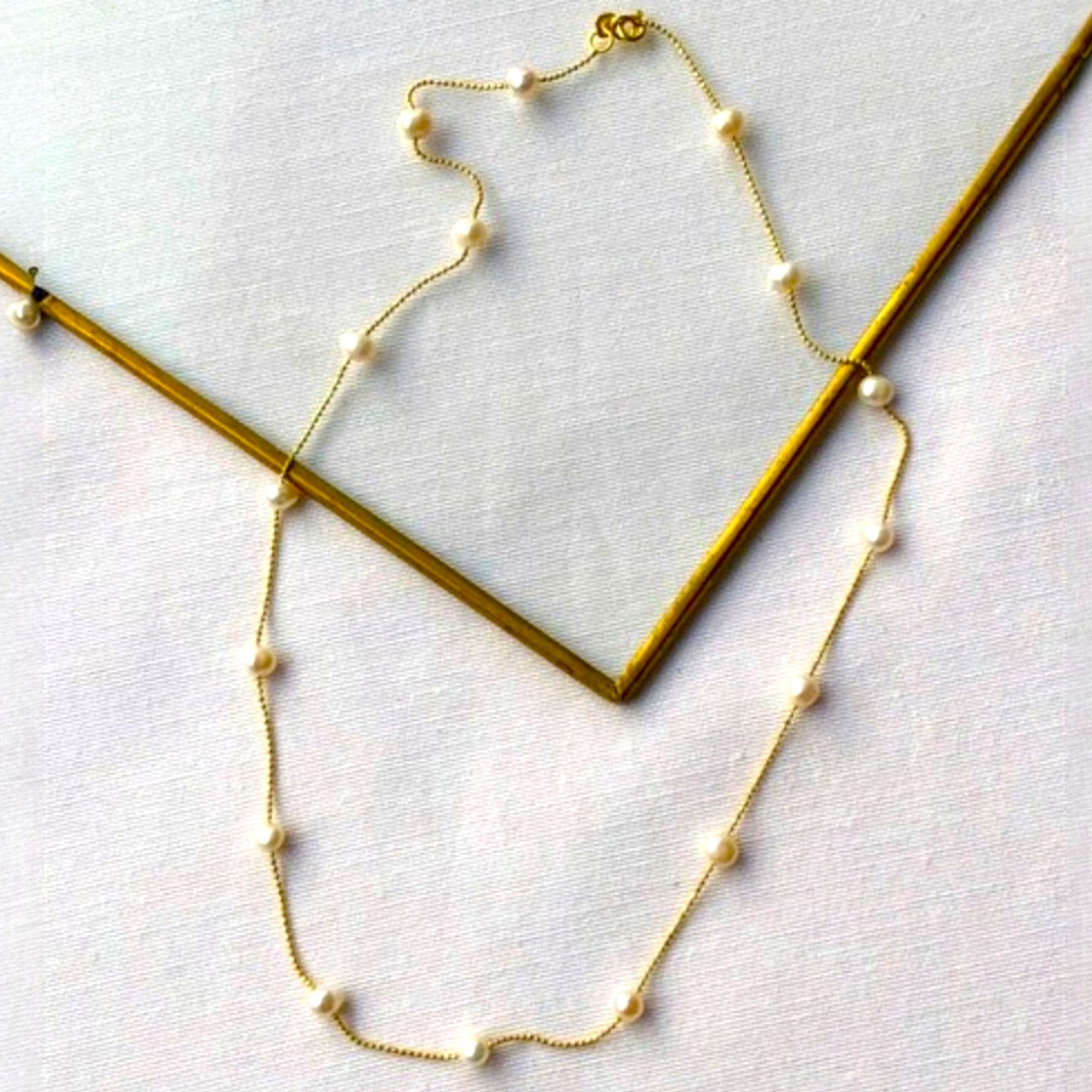 Dainty Pearl Necklace