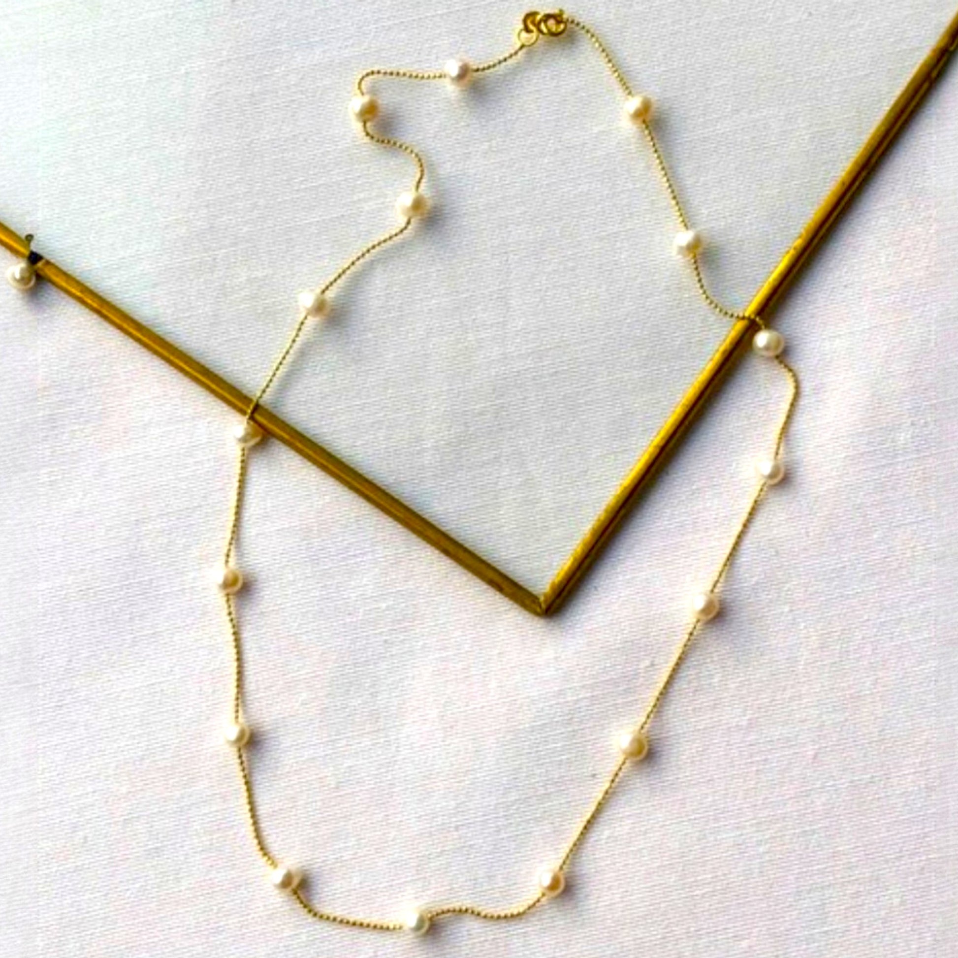 Dainty Pearl Necklace
