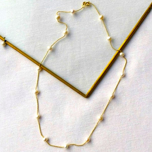 Dainty Pearl Necklace