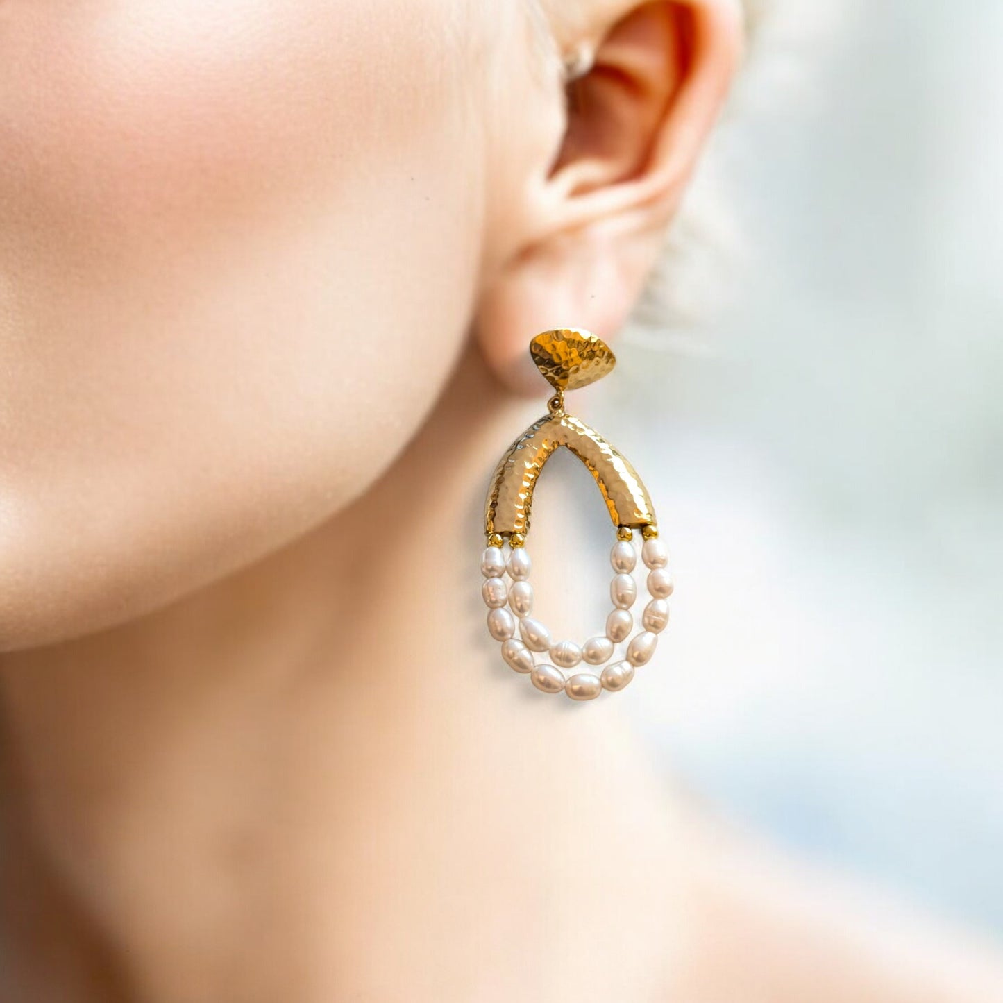 pearl chandelier earrings 18K gold-plated hammered teardrop earing