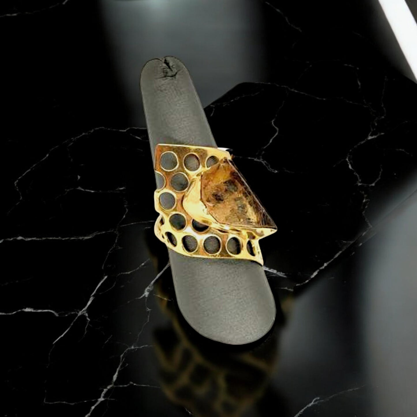 Adjustable 18K gold-plated citrine ring with healing gemstone