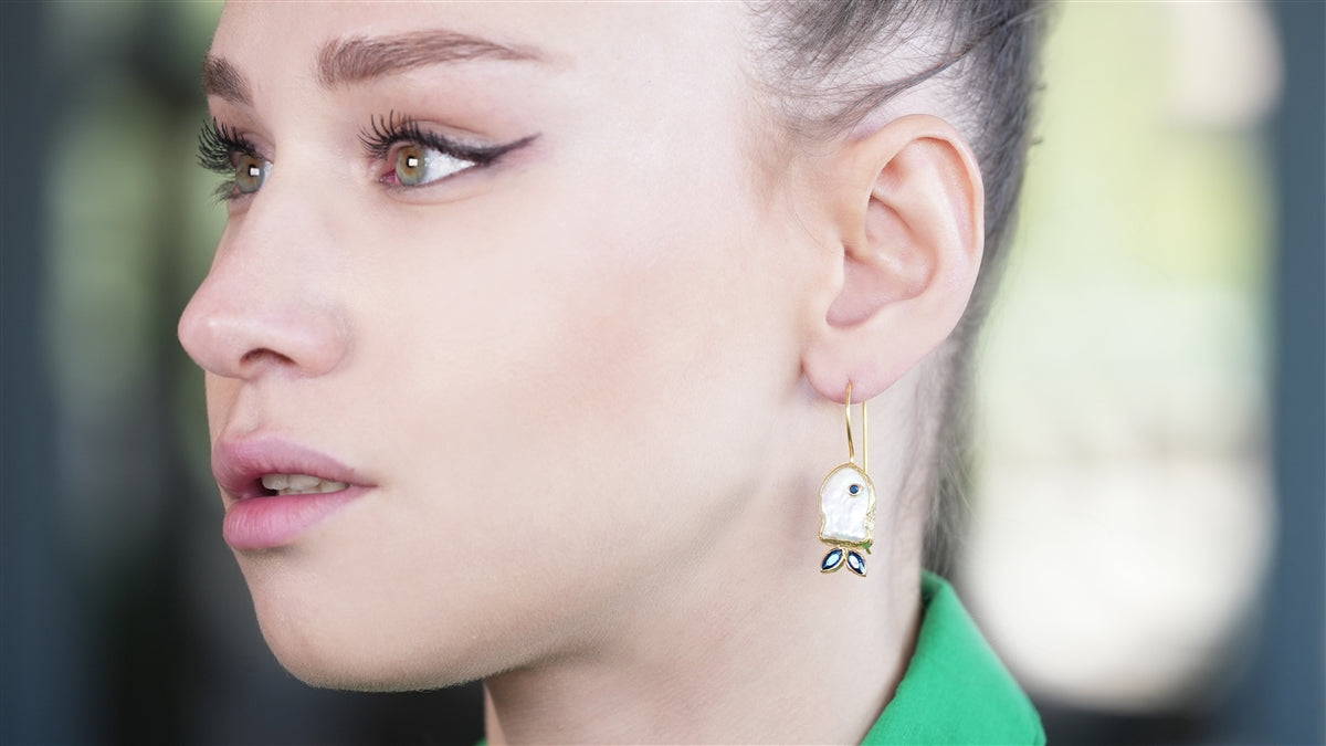 Gold Pearl Earrings