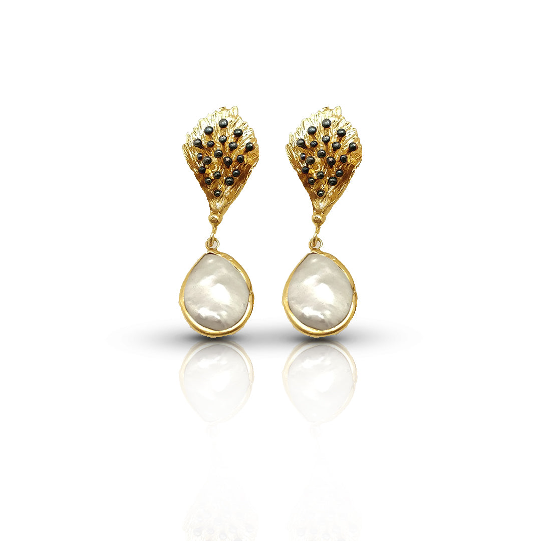 Aurora Fancy Pearl Bloom Gold Earrings